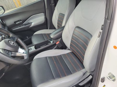 Used 2024 Nissan Kicks SR w/ SR Premium Package image 13