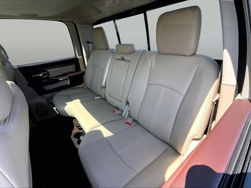Used 2017 RAM 1500 Laramie w/ Convenience Group AWD/4WD image 20
