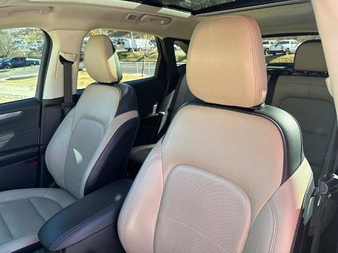 Certified 2022 Ford Escape Titanium w/ Class II Trailer Tow Package image 13