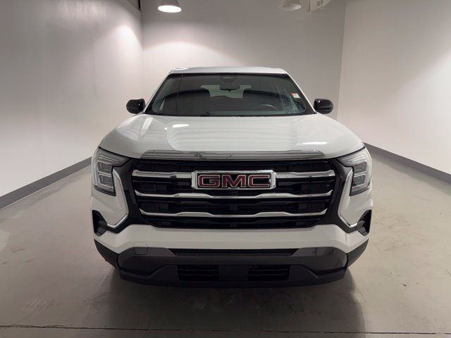 Used 2026 GMC Terrain Elevation FWD image 2