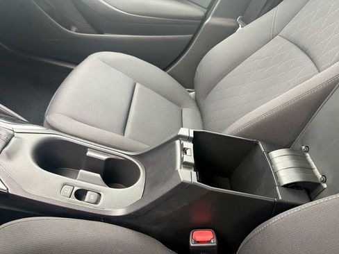 Used 2025 Toyota Corolla LE image 30