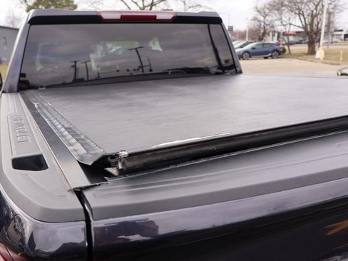 Used 2022 Chevrolet Silverado 1500 LT image 11