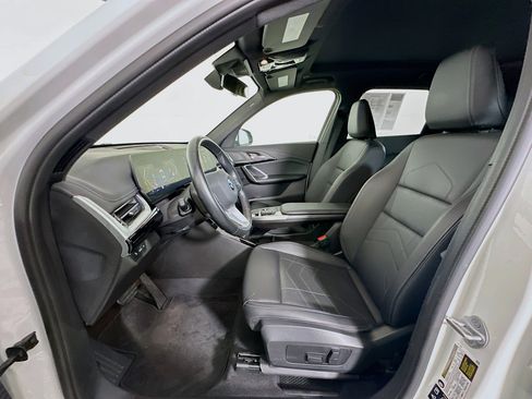 Used 2025 BMW X1 xDrive28i image 13