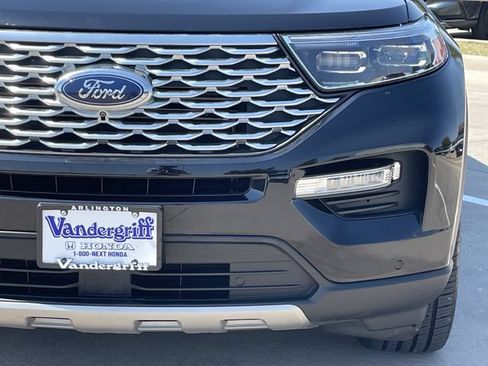 Used 2022 Ford Explorer Platinum w/ Equipment Group 601A AWD/4WD image 9