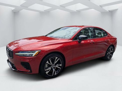 Used 2022 Volvo S60 T8 R-Design Expression AWD/4WD image 7