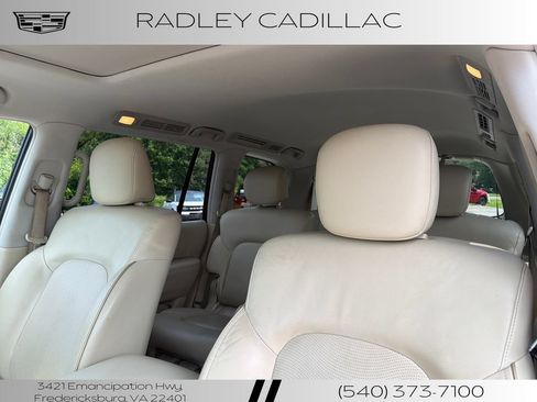 Used 2016 INFINITI QX80 4WD w/ Driver's Assistance Package image 2