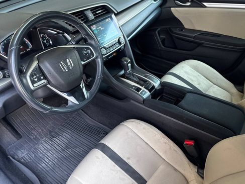 Used 2019 Honda Civic EX image 9