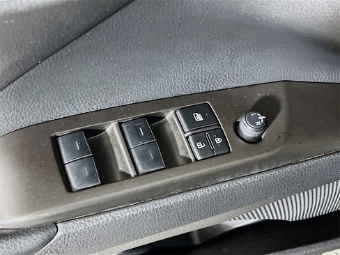 Certified 2023 Toyota Camry SE image 17