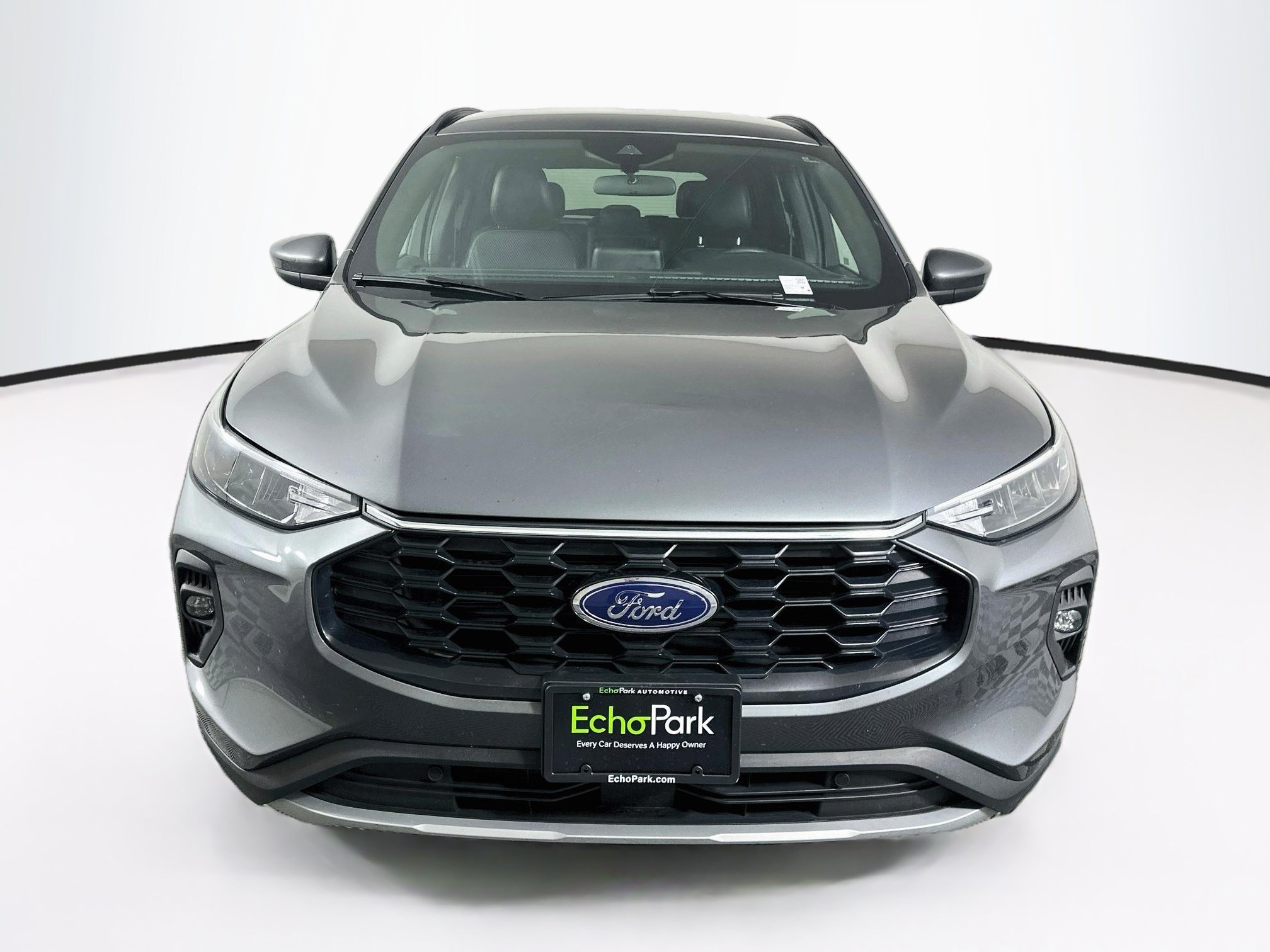 Used 2025 Ford Escape ST-Line Select AWD/4WD image 2