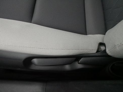 Certified 2024 Toyota Corolla LE image 20