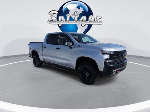 Used 2021 Chevrolet Silverado 1500 LT Trail Boss w/ Convenience Package II AWD/4WD image 2