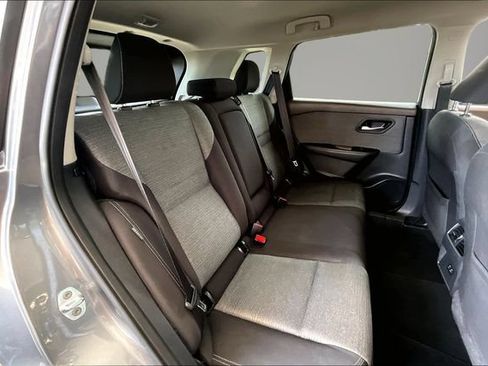 Used 2022 Nissan Rogue SV FWD image 20