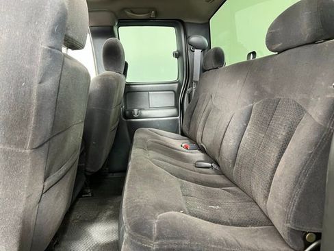 Used 2002 Chevrolet Silverado 2500 LS w/ Snow Plow Prep Pkg AWD/4WD image 12