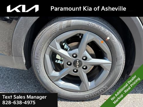 New 2026 Kia K4 FWD image 30