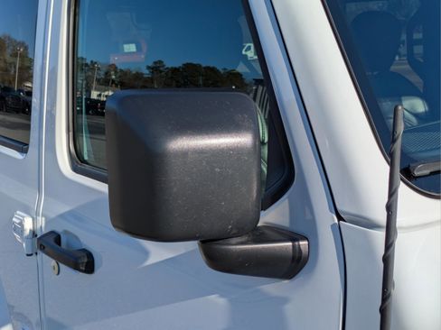 Used 2023 Jeep Wrangler Sahara w/ Cold Weather Group image 10