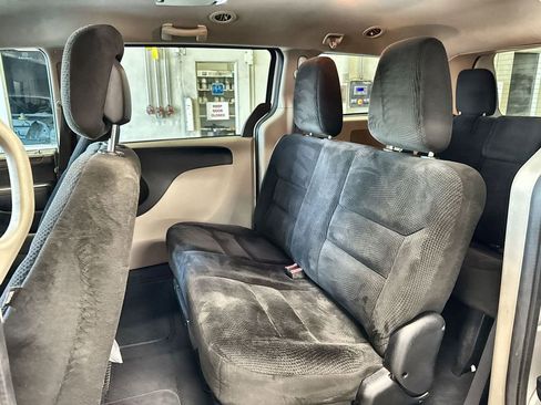 Used 2017 Dodge Grand Caravan SE w/ Power Window Group image 24