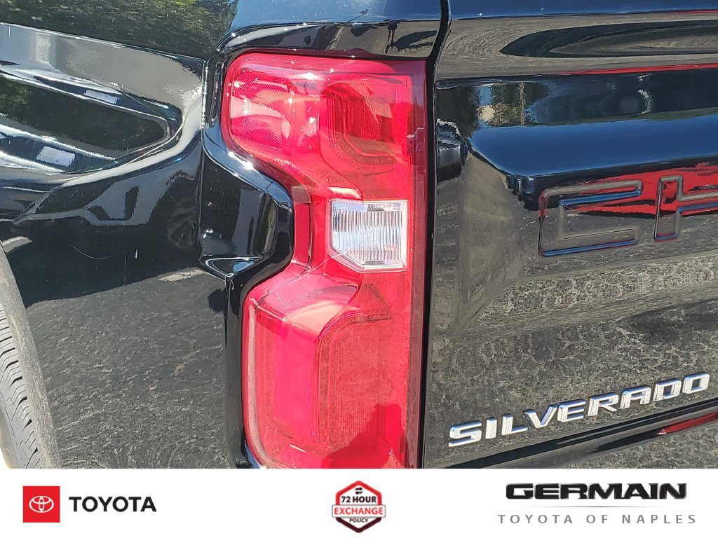Used 2021 Chevrolet Silverado 1500 LTZ w/ LTZ Premium Package AWD/4WD image 17