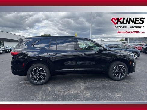 New 2026 Buick Enclave Sport Touring w/ LPO, Floor Liner Package image 2
