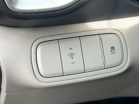 New 2026 Hyundai Venue SEL FWD image 10