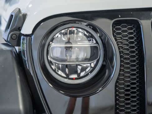 Used 2022 Jeep Wrangler Unlimited Sport AWD/4WD image 13