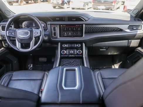 Used 2024 GMC Yukon Denali AWD/4WD image 30