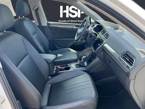 Used 2023 Volkswagen Tiguan SE FWD image 15