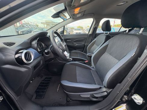 Used 2025 Nissan Versa SV image 24