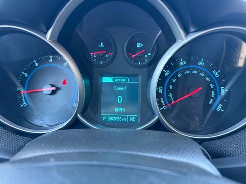 Used 2014 Chevrolet Cruze LT w/ Technology Package image 31