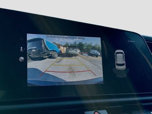 Used 2023 Kia Niro EX Touring image 17