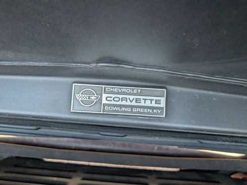 Used 1990 Chevrolet Corvette Convertible RWD image 96