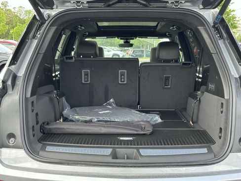 New 2025 Cadillac XT6 Sport w/ Platinum Package image 12