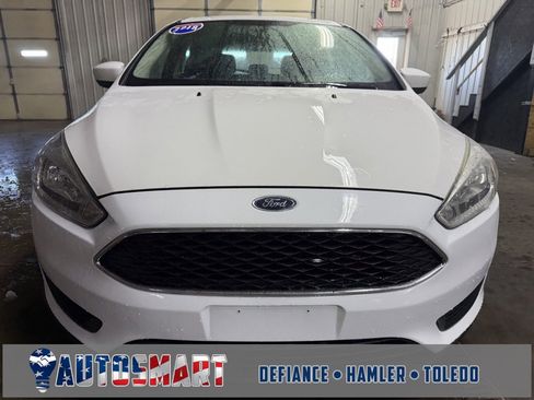 Used 2018 Ford Focus SE image 2