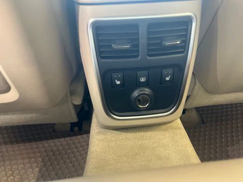 Used 2012 Chrysler 300 Limited w/ Luxury Group RWD image 21
