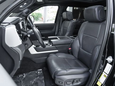 Used 2024 Toyota Tundra Platinum image 8