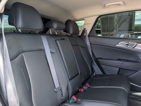 Certified 2025 Kia Sportage EX AWD/4WD image 27