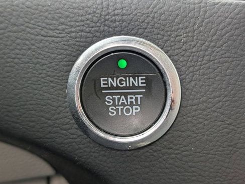 Used 2018 Ford Edge Titanium w/ Equipment Group 301A FWD image 20
