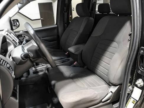 Used 2019 Nissan Frontier S image 31