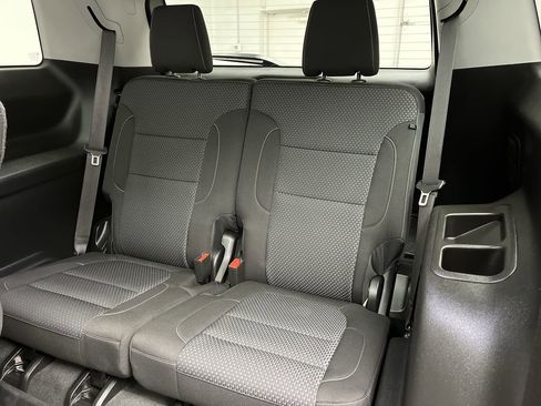 Certified 2023 GMC Acadia SLE w/ Driver Convenience Package image 14