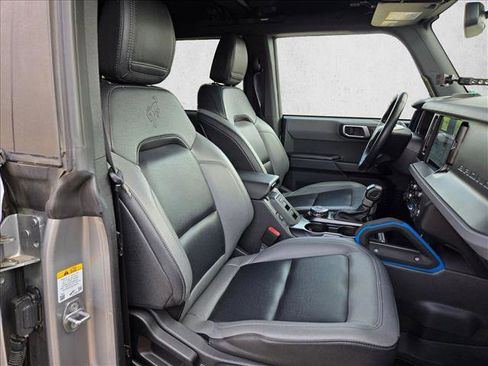 Used 2024 Ford Bronco Black Diamond AWD/4WD image 19