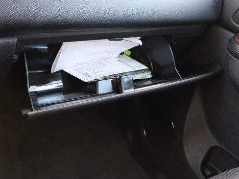 Used 2014 GMC Sierra 2500 Denali w/ Suspension Package, Off-Road image 39