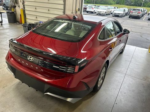 Used 2025 Hyundai Sonata SE FWD image 7