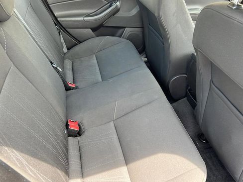 Used 2016 Ford Focus SE FWD image 15