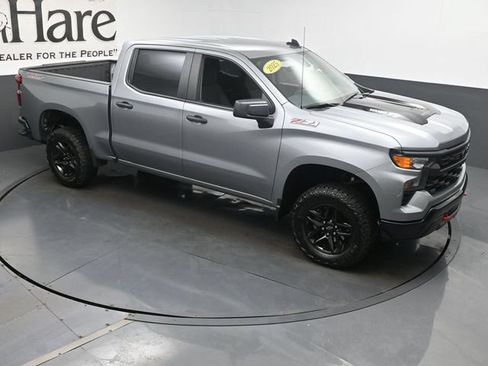 Used 2025 Chevrolet Silverado 1500 Custom Trail Boss AWD/4WD image 47