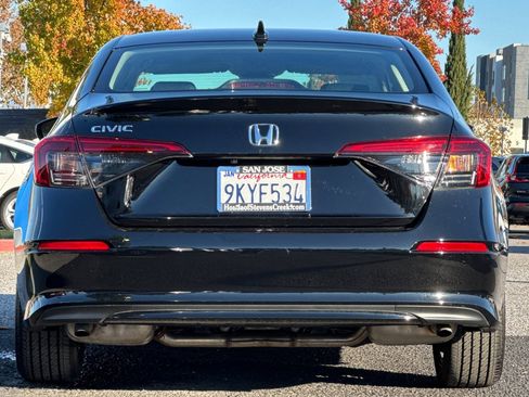 Used 2024 Honda Civic EX image 9