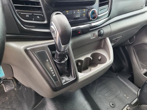 Used 2023 Ford Transit 250 Medium Roof AWD image 28