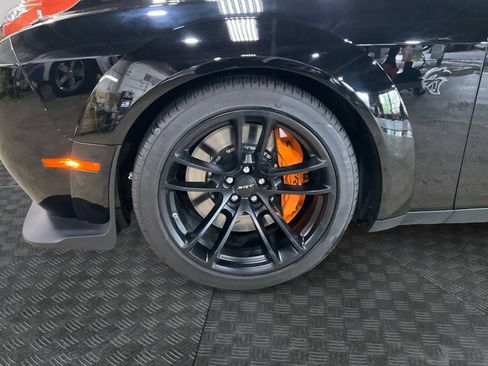 Used 2022 Dodge Challenger SRT Hellcat RWD image 16