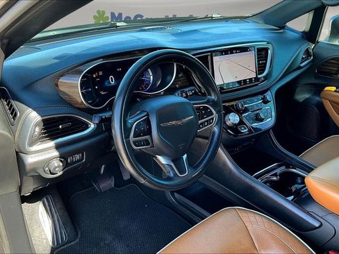 Used 2022 Chrysler Pacifica Pinnacle image 15