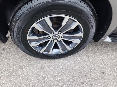 Used 2019 Nissan Armada SL w/ Premium Package image 24