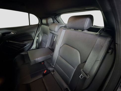 Used 2019 Mercedes-Benz GLA 250 image 23