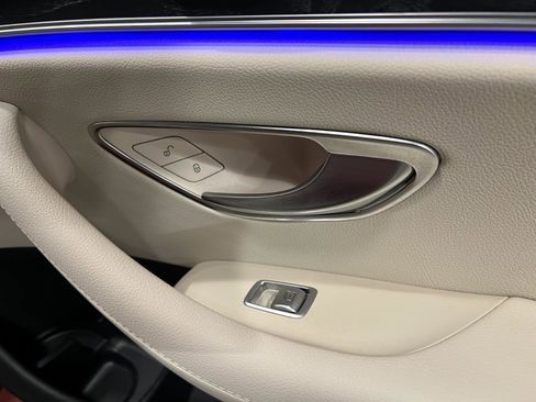 Used 2020 Mercedes-Benz E 350 4MATIC Sedan w/ Parking Assistance Package image 41